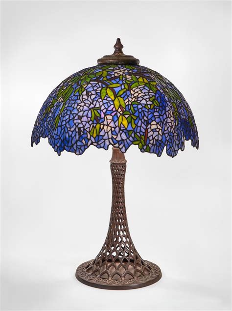 Wisteria Tiffany Table Lamp 